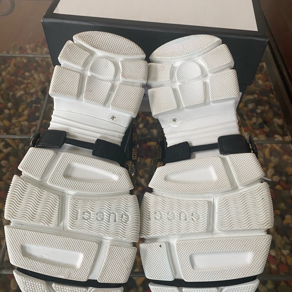 COPY - 100% Autentic Gucci FlashTrek gym shoes - Picture 5 of 7